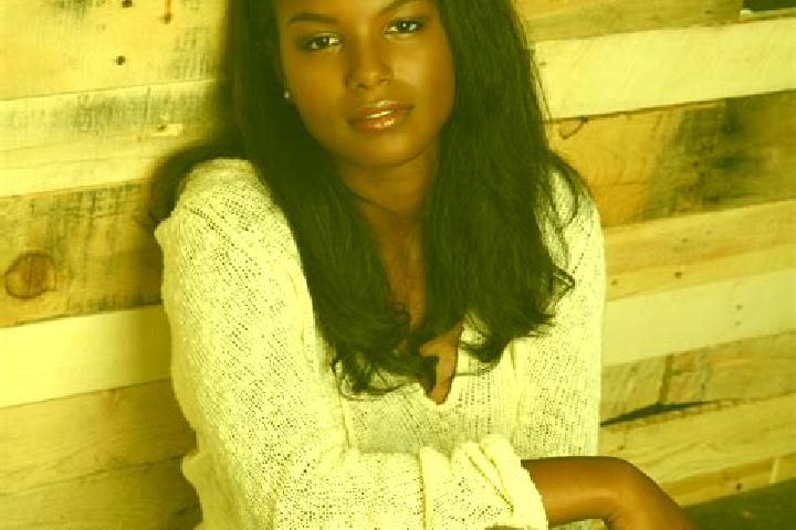 Victoria, 38, a chestnut dark-eyed ebony companion based in Sandra. Offering OWO, 69, Party Girl. Available for incall and outcall, day and evening dates.