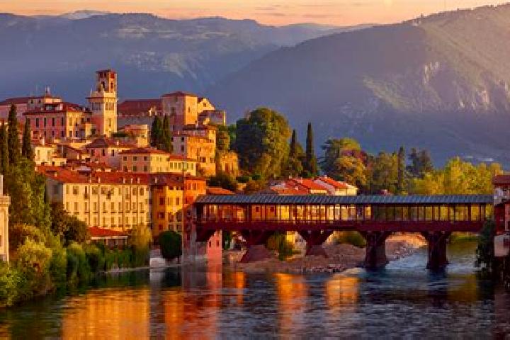Victoria, 38, a red dark-eyed middle eastern companion based in Bassano Bresciano. Offering Travel Companion, Dinner Date, GFE. Available for incall and outc...