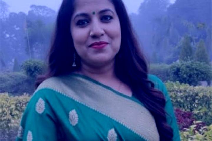 Victoria, 38 — Escort in Gunnaur, India