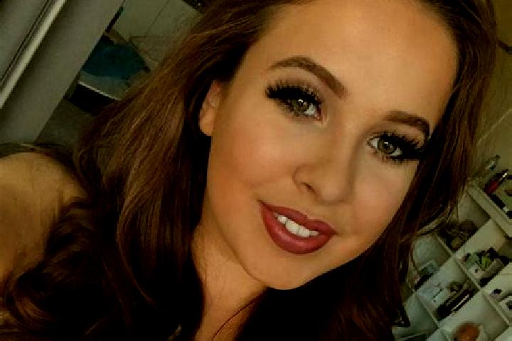 Victoria, 39, a auburn grey-eyed middle eastern companion based in West Glens Falls. Offering Overnight, 69, Dinner Date. Available for incall and outcall, o...