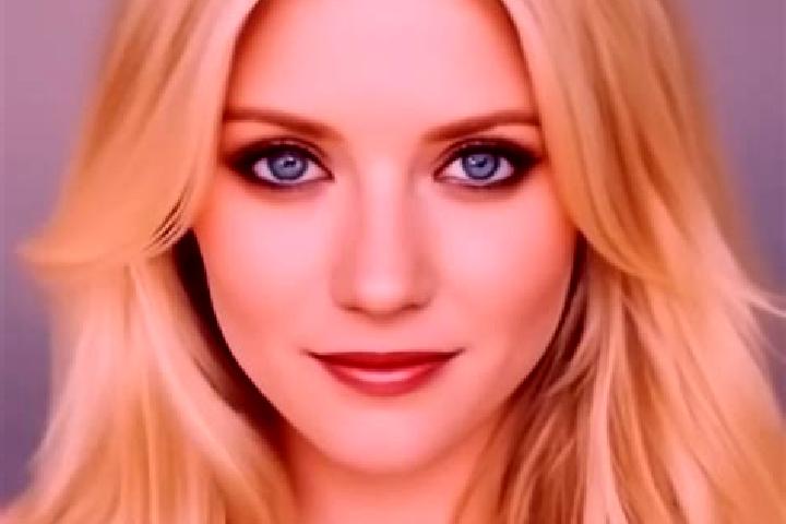 Victoria, 39, a blonde grey-eyed ebony companion based in Tekirdag. Offering 69, Overnight, Tantra. Available for incall and outcall, day and evening dates.