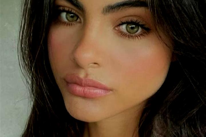Victoria, 39, a brunette grey-eyed indian companion based in Andresito. Offering OWO, Massage, Dinner Date, CIM. Available for incall and outcall, day and ev...