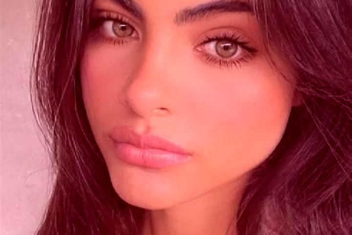 Victoria, 39, a dark blonde green-eyed indian companion based in Gontaud-de-Nogaret. Offering Girlfriend Experience, Duos, Dinner Date, BDSM, Prostate Massag...