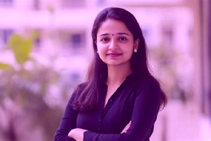 Victoria, 39 — Escort in Annigeri, India