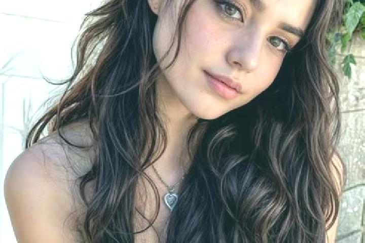 Violet, 20, a black hazel-eyed caribbean companion based in Sovetsk. Offering CIM, Travel Companion, Deep French Kissing, Party Girl. Available for incall an...