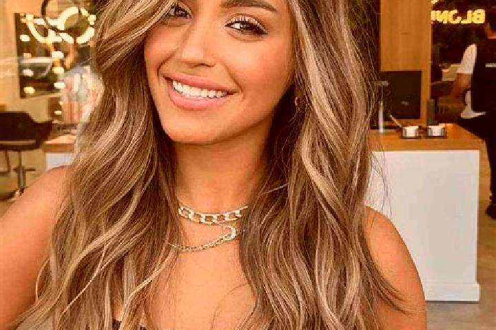 Violet, 20, a dark blonde brown-eyed mixed companion based in Bukoba. Offering 69, GFE. Available for incall and outcall, day and evening dates.