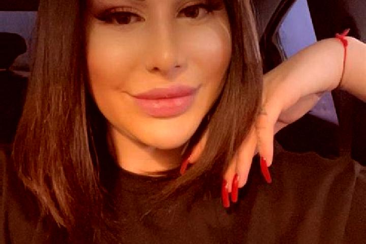 Violet, 20 — Escort in Baku, Azerbaijan