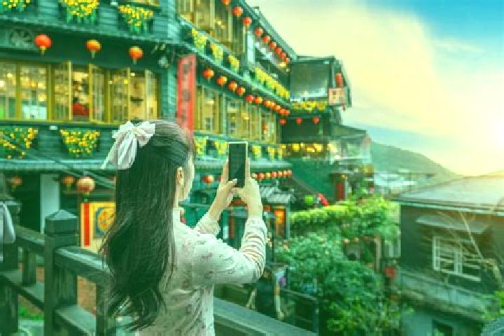 Violet, 20 — Escort in Jiufen, Taiwan