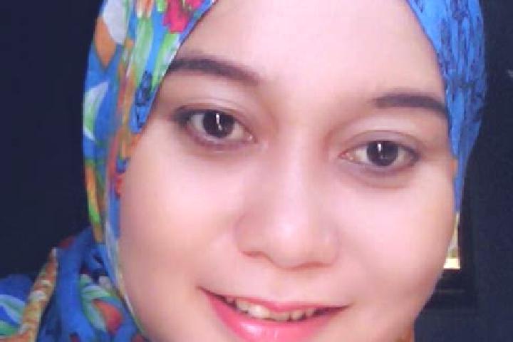 Violet, 20 — Escort in Nggongi Satu, Indonesia