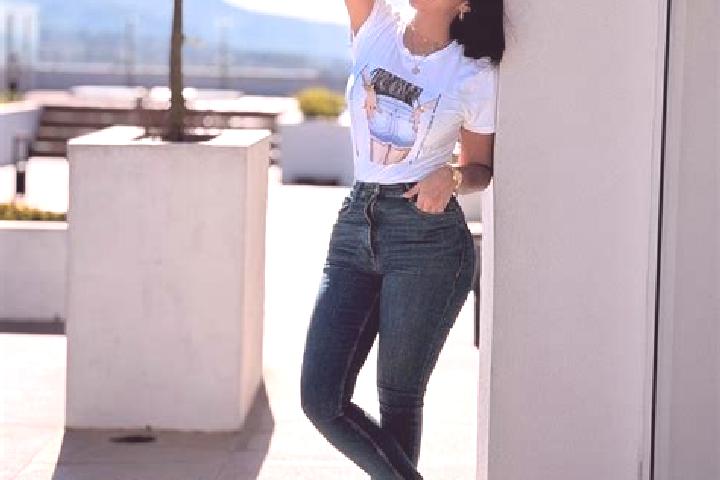 Violet, 20 — Escort in Santa Apolonia, Guatemala
