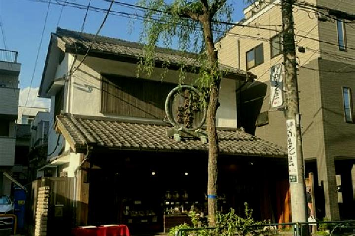 Violet, 20 — Escort in Sendagi, Japan