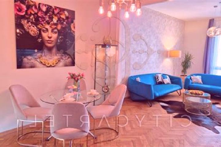 Violet, 20 — Escort in Ujlipotvaros, Hungary