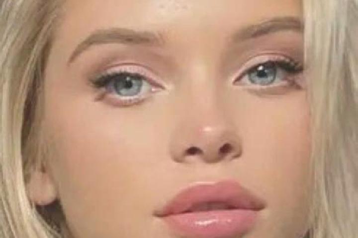 Violet, 21, a blonde amber-eyed european companion based in Himmetoglu. Offering Couples, Party Girl, 69, CIM. Available for incall and outcall, overnight bo...