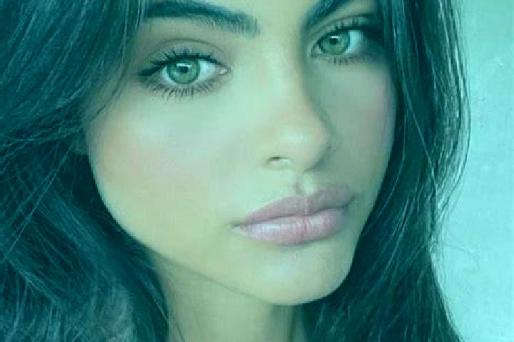 Violet, 21, a brunette grey-eyed indian companion based in Salazie. Offering Domination, CIM, Girlfriend Experience, Dinner Date. Available for incall and ou...