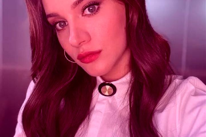Violet, 21 — Escort in Bereni, Romania