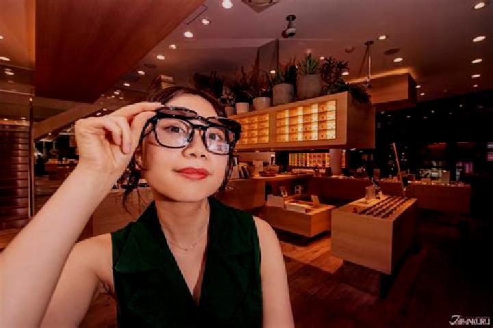 Violet, 21 — Escort in Hanawa, Japan