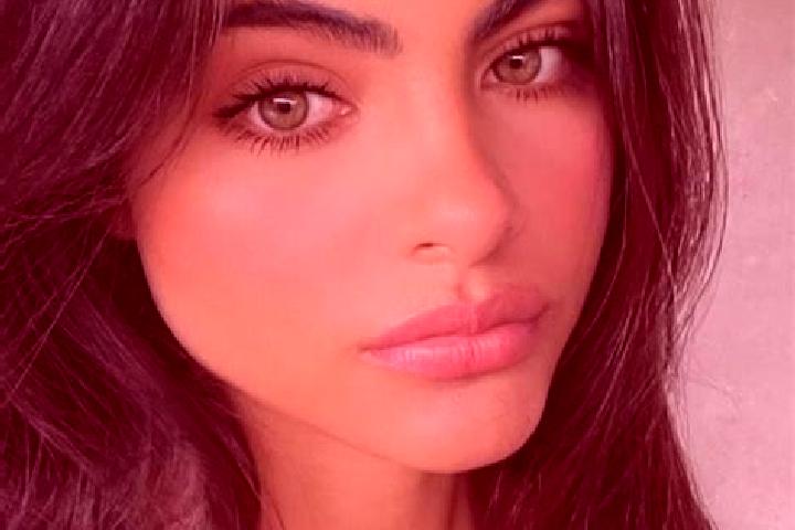 Violet, 22, a brunette green-eyed latina companion based in Artenara. Offering Tantra, Roleplay, CIM, BDSM, Prostate Massage. Available for incall and outcal...