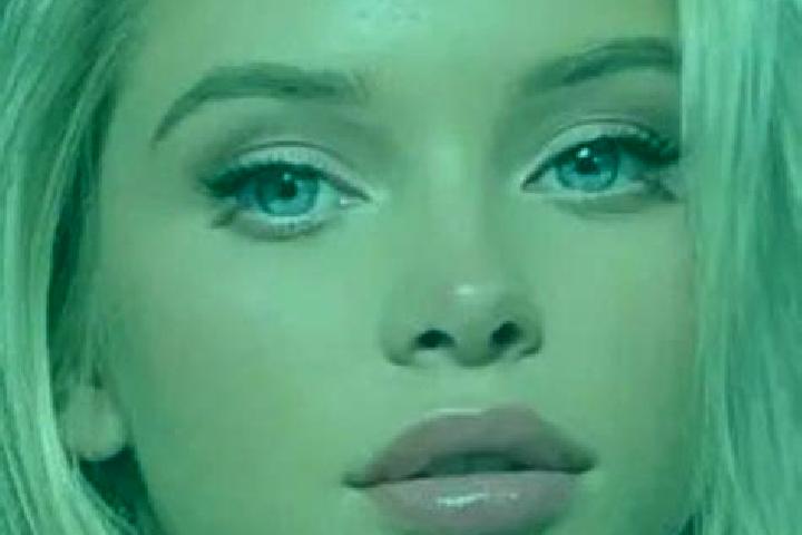 Violet, 22, a dark blonde blue-eyed mediterranean companion based in Batutanata. Offering Erotic Massage, Deep French Kissing, Prostate Massage, OWO. Availab...