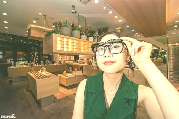 Violet, 22 — Escort in Hanghuadian, China