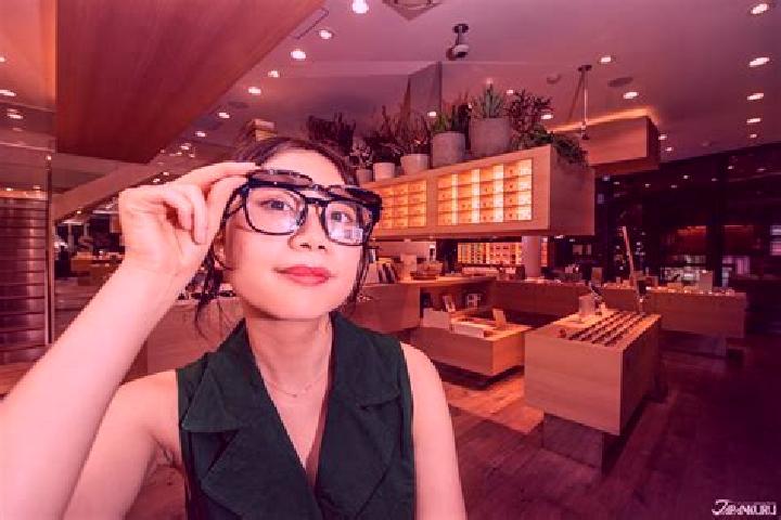 Violet, 22 — Escort in Tuantian, China