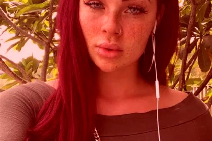 Violet, 23, a auburn brown-eyed caribbean companion based in Santa Cristina Gela. Offering Erotic Massage, Striptease, Overnight. Available for incall and ou...