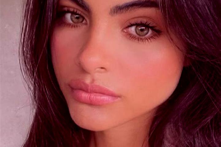 Violet, 23, a brunette dark-eyed middle eastern companion based in Yukki. Offering A-Level, Deep French Kissing, Tantra. Available for incall and outcall, da...