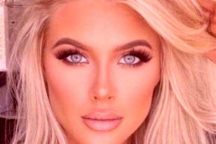 Violet, 23, a platinum blonde amber-eyed caribbean companion based in Andover. Offering Duos, Travel Companion, BDSM, Dinner Date. Available for incall and o...