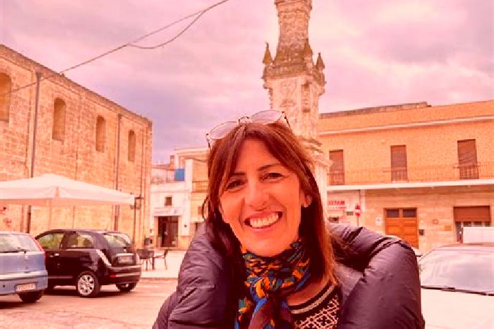Violet, 23 — Escort in Torre Santa Susanna, Italy