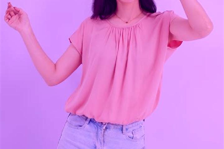 Violet, 23 — Escort in Ward 3, Myanmar