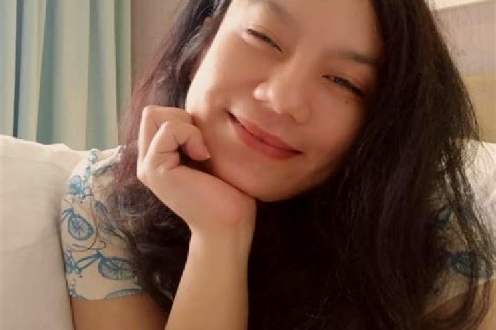 Violet, 24 — Escort in Bangil, Indonesia