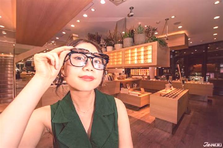 Violet, 24 — Escort in Ksiaznice, Poland