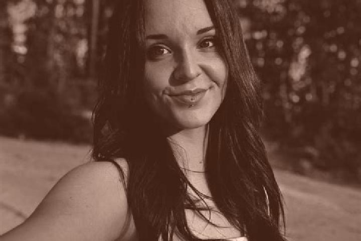 Violet, 24 — Escort in Senneterre, Canada