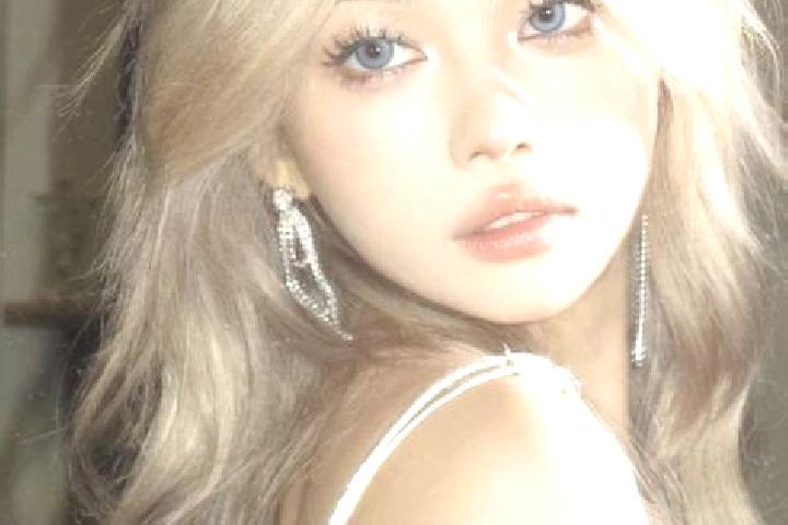 Violet, 25, a blonde brown-eyed asian companion based in Yelverton. Offering Couples, OWO, Erotic Massage, 69, Duos. Available for incall and outcall, overni...