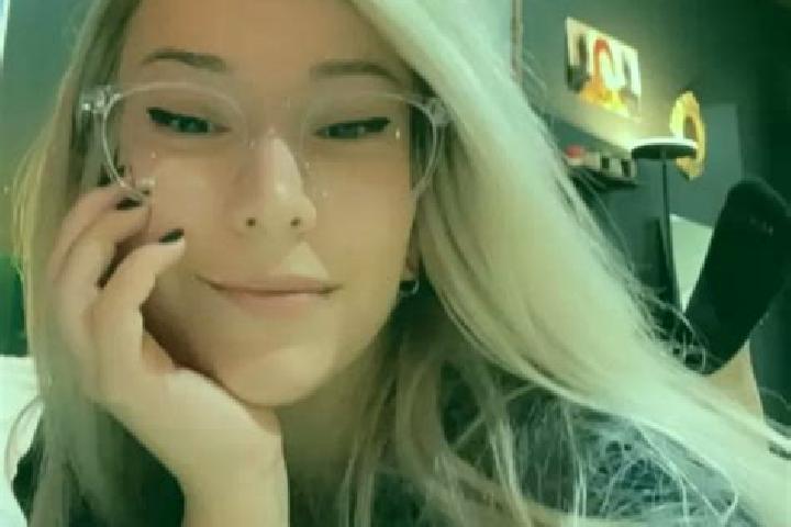 Violet, 25, a blonde dark-eyed mediterranean companion based in Ascot Vale. Offering Roleplay, OWO, Girlfriend Experience, 69, Dinner Date. Available for inc...