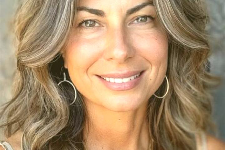 Violet, 25, a brunette grey-eyed latina companion based in Turano Lodigiano. Offering Overnight, Travel Companion, Girlfriend Experience. Available for incal...