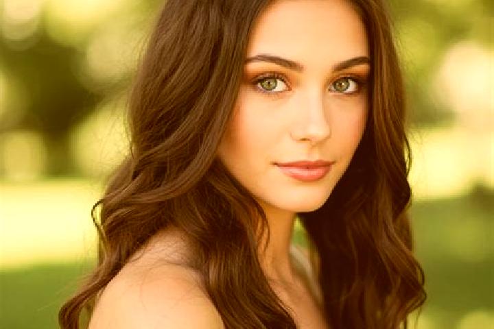 Violet, 25, a brunette hazel-eyed european companion based in Schwindratzheim. Offering OWO, 69, CIM. Available for incall and outcall, day and evening dates.