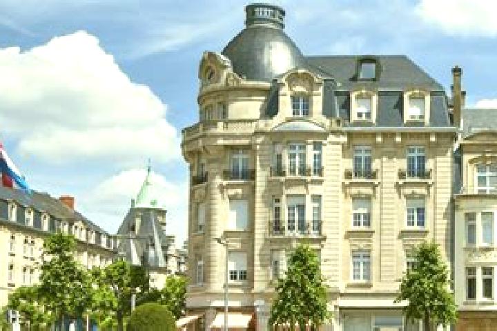 Violet, 25 — Escort in Uebersyren, Luxembourg