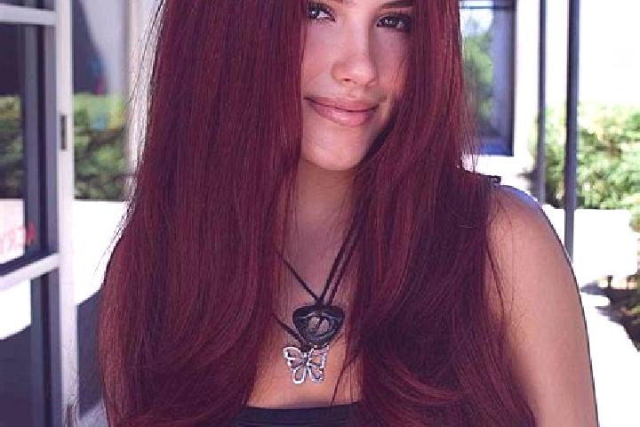 Violet, 26, a auburn dark-eyed european companion based in Oris. Offering 69, Travel Companion, Fetish. Available for incall and outcall, day and evening dates.