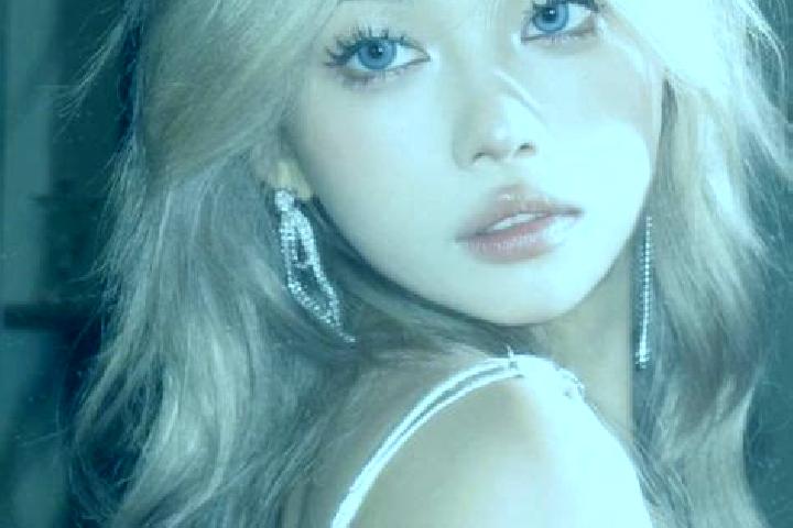 Violet, 26, a blonde amber-eyed asian companion based in Casas Altas. Offering GFE, Girlfriend Experience, OWO. Available for incall and outcall, day and eve...