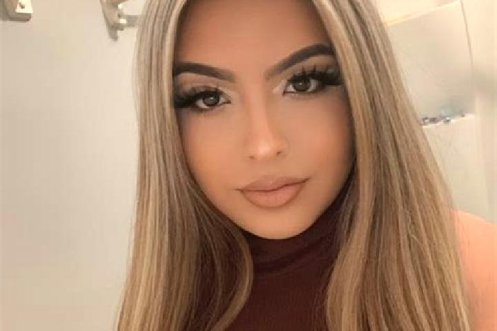 Violet, 26, a blonde brown-eyed latina companion based in Villalcon. Offering Dinner Date, 69, Deep French Kissing, Girlfriend Experience. Available for inca...