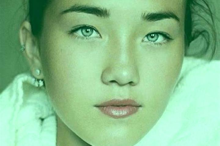 Violet, 26, a chestnut blue-eyed asian companion based in Port Perry. Offering Erotic Massage, Travel Companion, Tantra. Available for incall and outcall, da...