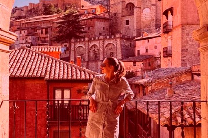Violet, 26 — Escort in Monterde de Albarracin, Spain