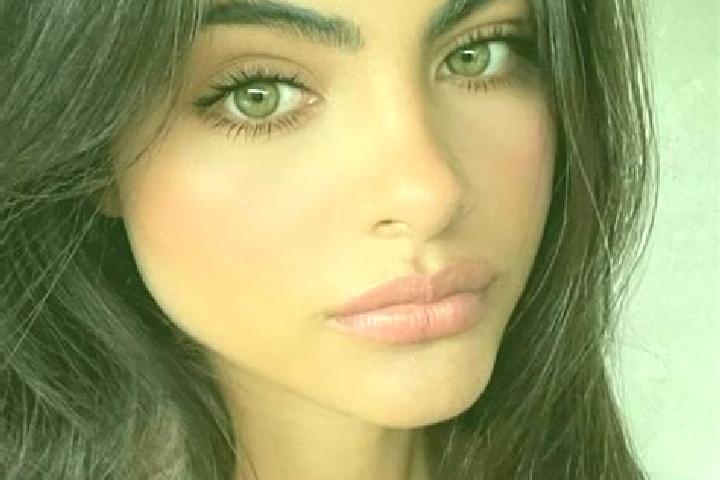 Violet, 27, a blonde hazel-eyed indian companion based in Toulon. Offering Roleplay, GFE, Travel Companion, Striptease. Available for incall and outcall, ove...