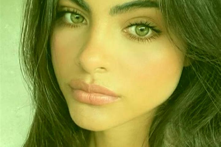 Violet, 27, a brunette dark-eyed caucasian companion based in Sao Goncalo. Offering Tantra, Striptease, Erotic Massage, Couples. Available for incall and out...