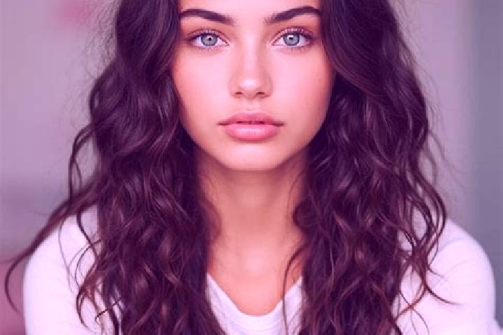 Violet, 27, a dark blonde amber-eyed mediterranean companion based in Bessaboua. Offering 69, BDSM, Massage, Tantra. Available for incall and outcall, day an...