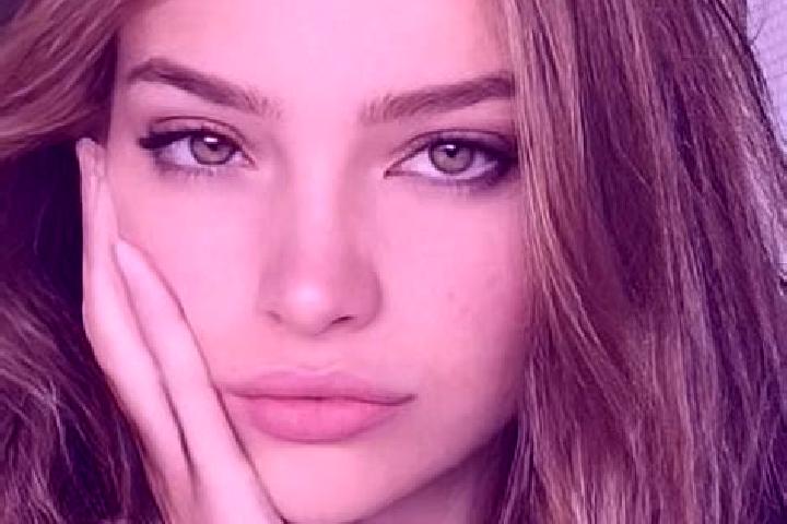 Violet, 27, a dark blonde hazel-eyed middle eastern companion based in Mangulewa. Offering Tantra, CIM. Available for incall and outcall, day and evening dates.