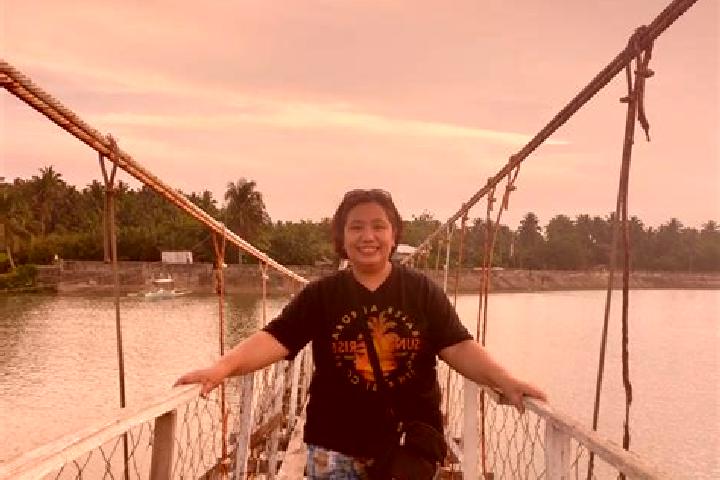 Violet, 27 — Escort in Barlig, Philippines