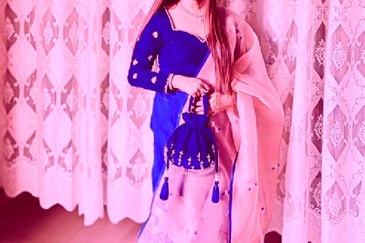 Violet, 27 — Escort in Nambol, India
