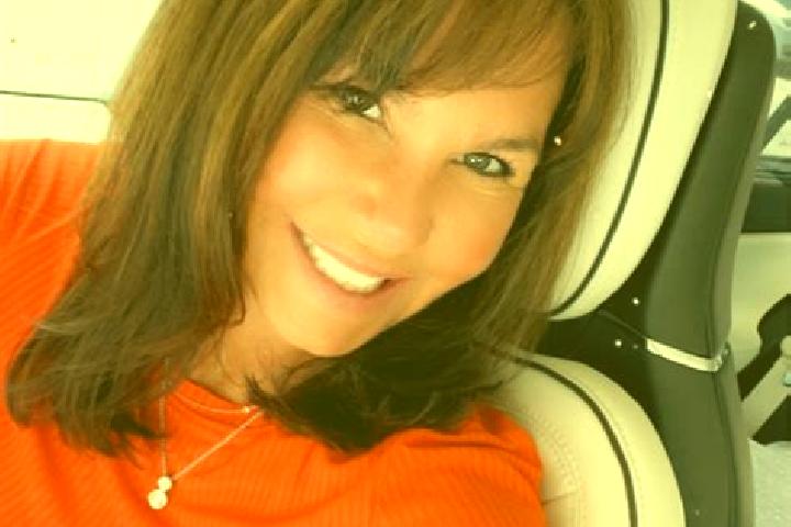 Violet, 28 — Escort in Kraemer, United States