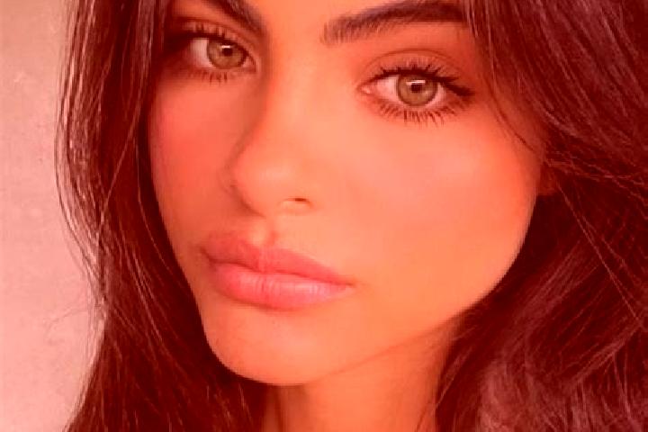 Violet, 29, a brunette dark-eyed indian companion based in Tqvarch eli. Offering OWO, 69. Available for incall and outcall, overnight bookings available.